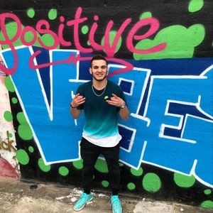 Meet your Posher, Alex